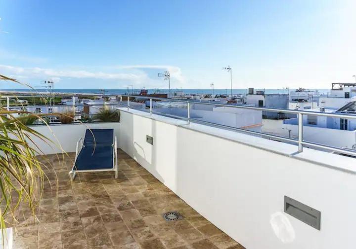 Apartamento Con Terraza Vistas Al Mar. Кониль-де-ла-Фронтера Экстерьер фото